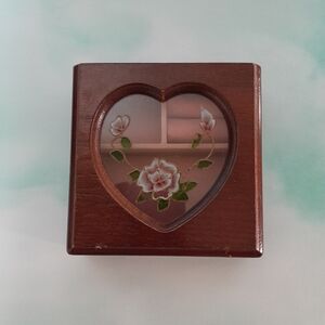 ■PRICE DROP! Cherry Wood Heart Shaped Jewelry Box Size:OS  Unknown